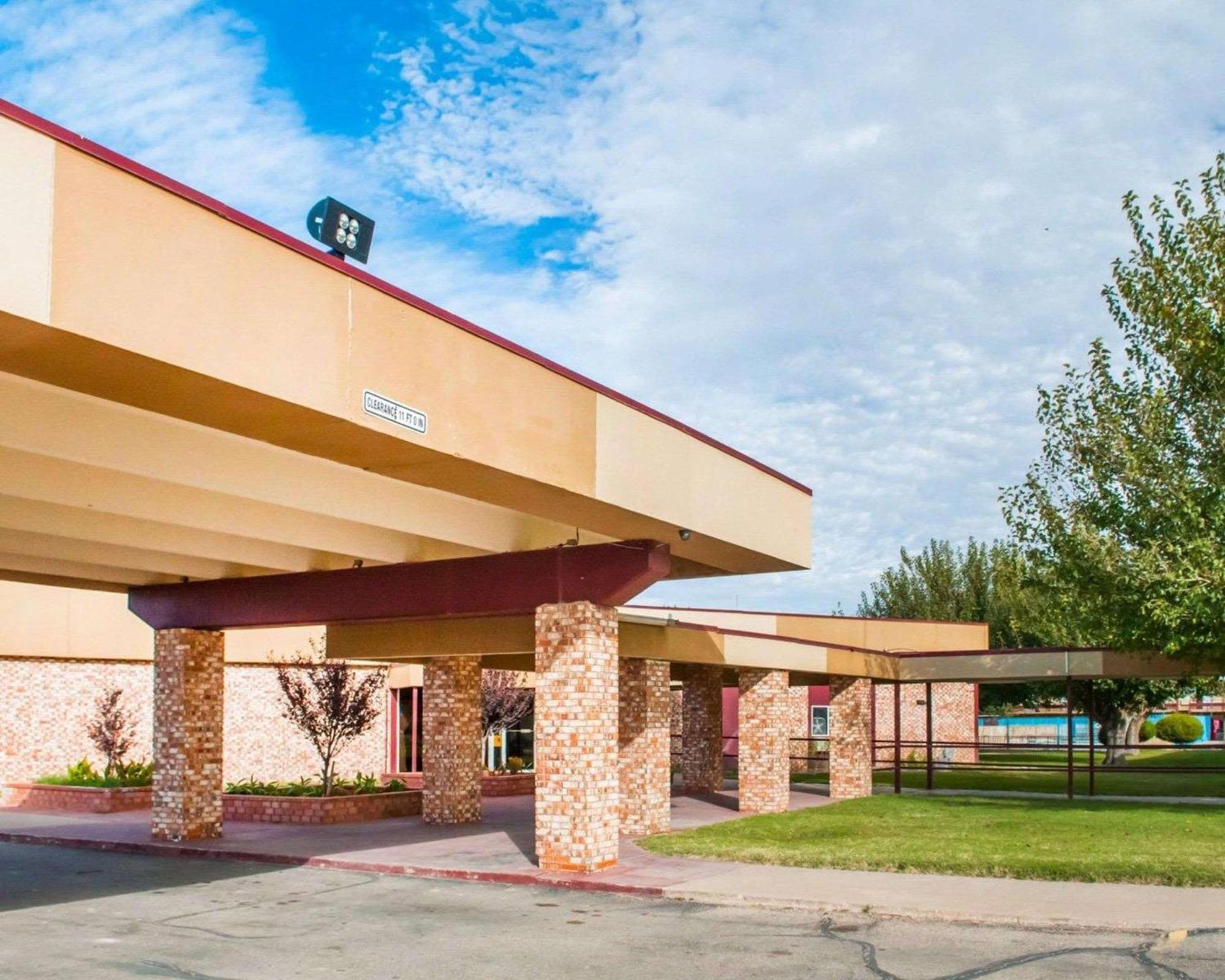 Econo Lodge Carlsbad Caverns Area Exterior foto